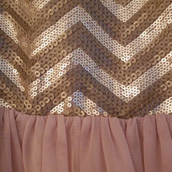 Taupe dress - Picture 2 of 2